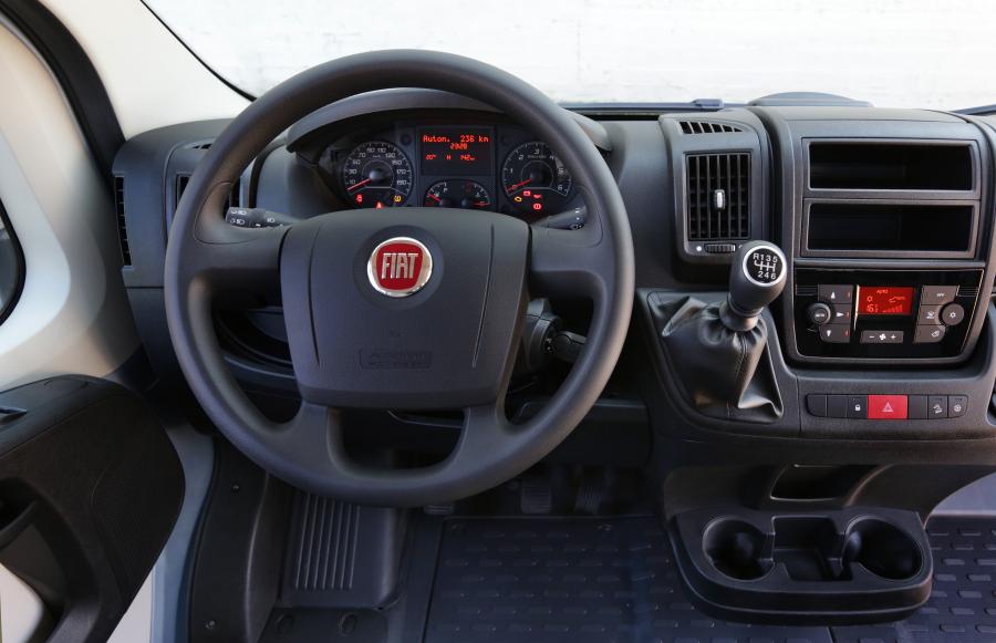 Торпедо Fiat Ducato Chassis Cab Truck 2014 года  (фото 5 из 30)